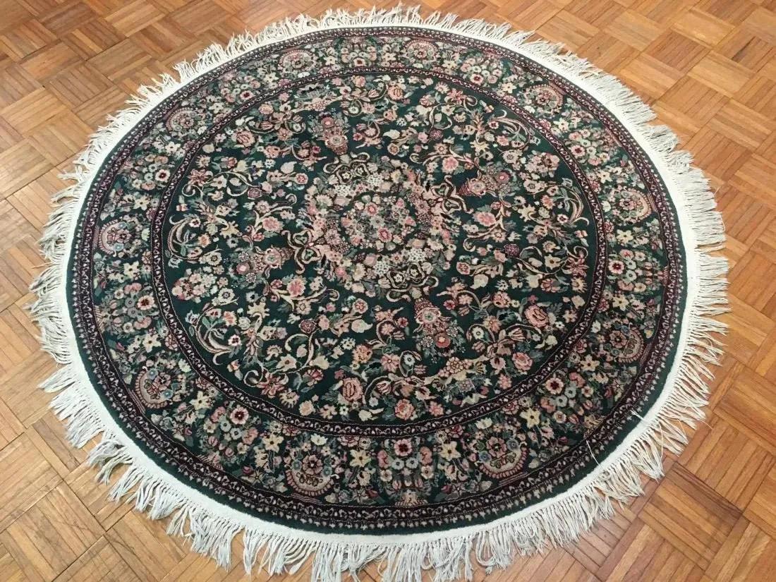 Round handwoven oriental rug (1 of 7)