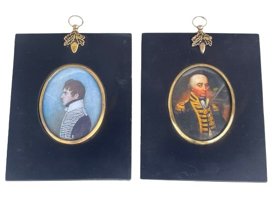 Pair of old miniature framed oval prints (1 of 9)
