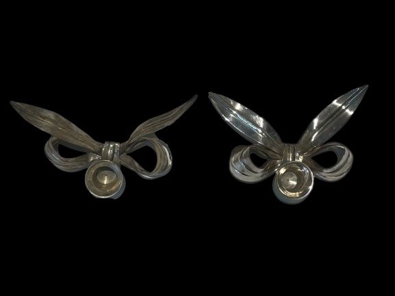 Pair of decorative candle holders (1 of 11)