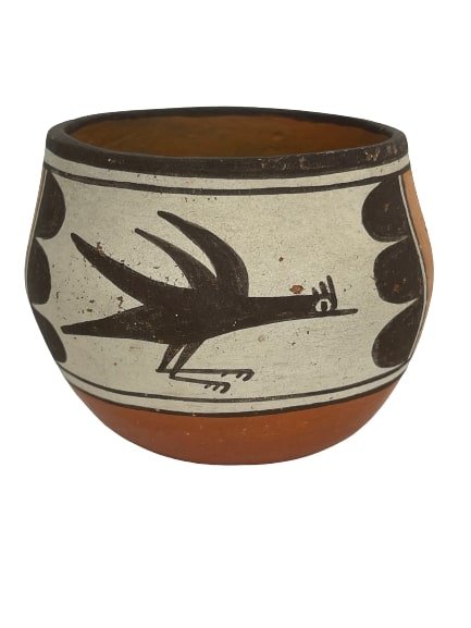 A polychrome Native American small pot (1 of 9)