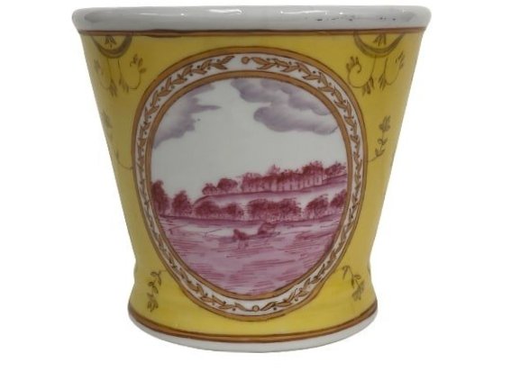 A Chinese Porcelain planter pot (1 of 12)