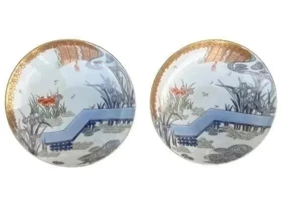 Pair of Oriental hand painted porcelain dish plates (1 of 17)