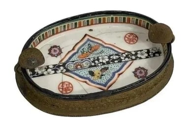 Antique Chinese porcelain decorative cup