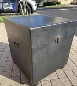 A square blanket chest trunk