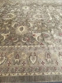 A Massive Hand woven Pakistan Sultanabad wool rug 17.2 by 26.6 feet palace size hand knotted carpet