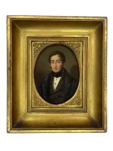 19th Century oil on board portrait of a Gentlemen: 19th Century oil on wood board panel portrait of a Gentlemen. A well executed American school portrait of distinguished looking gentleman. A high quality painting done by a great hand. Unknown artist