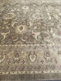A Massive Hand woven Pakistan Sultanabad wool rug 17.2 by 26.6 feet palace size hand knotted carpet