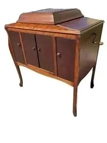 Victor Victrola Gramophone Record Player in Cabinet