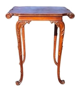 Antique Mahogany Chippendale style end table