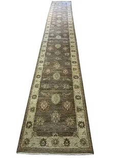 A long Pakistan Mahal hand woven 18 foot wool Runner: A long Pakistan Mahal hand woven wool Runner measuring 2 feet 7 inches wide by 18 feet long. A hand knotted all over floral Persian Mahal design long hall way runner.
