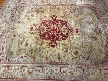 A Pakistan Sultanabad Handwoven Chobi wool rug