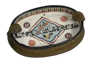 Antique Chinese porcelain decorative cup