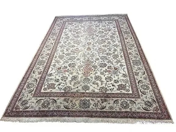 Old Persian Isfahan Silk & Wool handwoven fine rug (1 of 20)