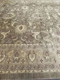 A Massive Hand woven Pakistan Sultanabad wool rug 17.2 by 26.6 feet palace size hand knotted carpet