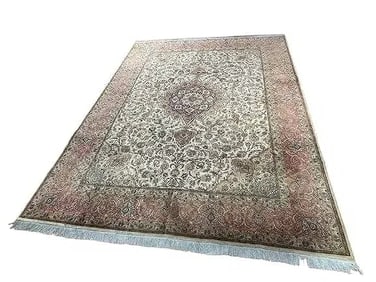 A Persian Tabriz Fine large room size rug 10 by 13