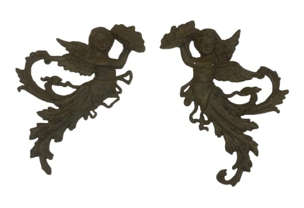 Antique Pair of cast Iron wall hanging angels (1 of 12)