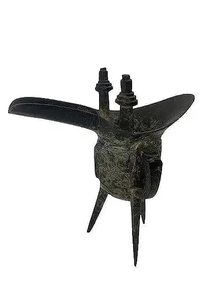 A CHINESE ARCHAIC BRONZE RITUAL WINE VESSEL (JUE) SHANG DYNASTY STYLE (1 of 20)