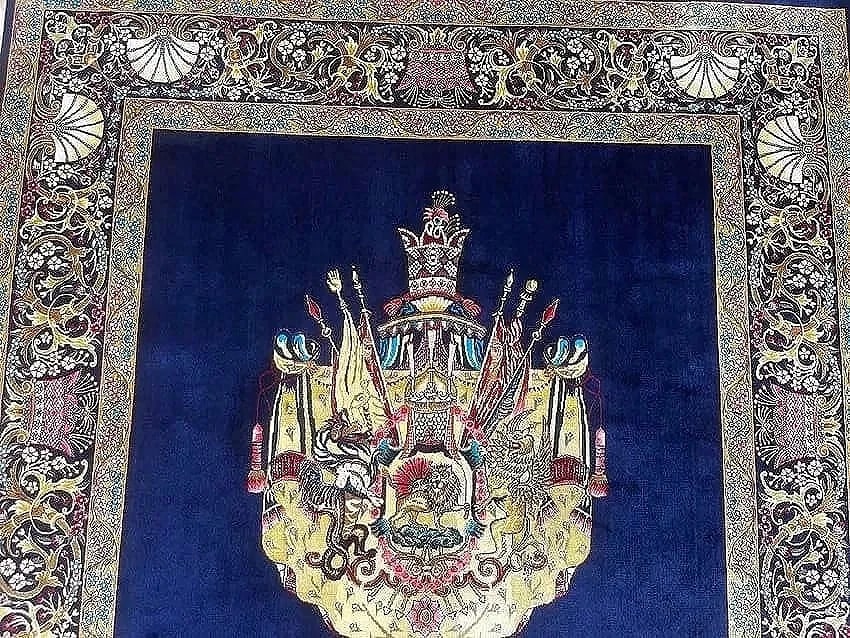 A small square silk rug - 7