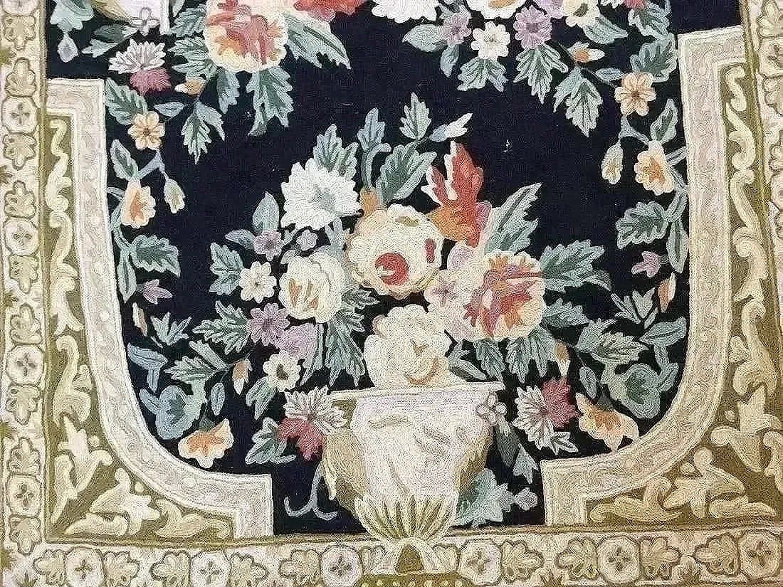 An old Chainstich rectangular tapestry rug - 4