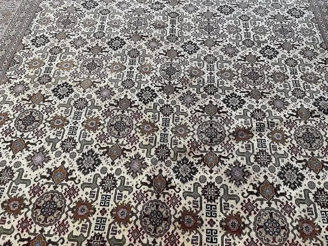 A Persian Tabriz rug - 14