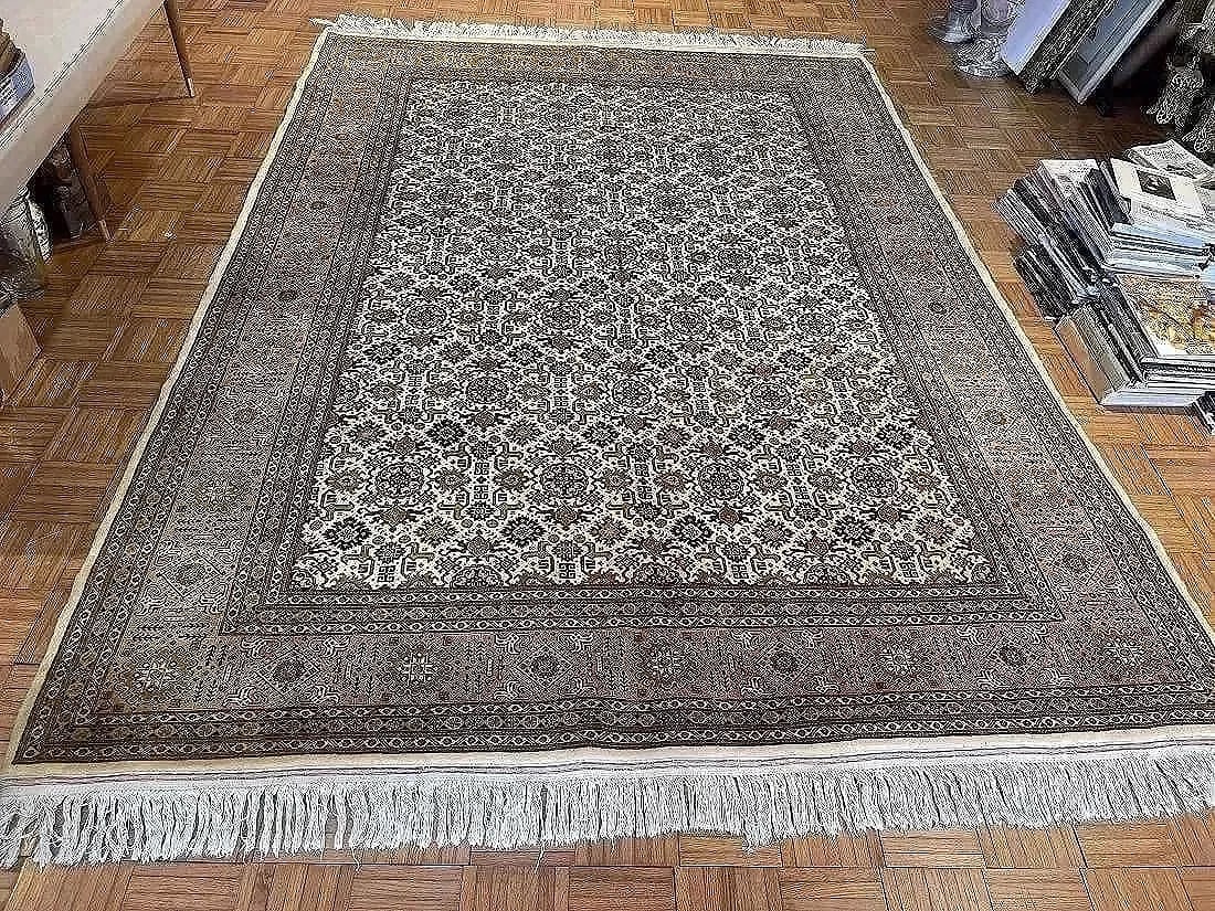 A Persian Tabriz rug - 7