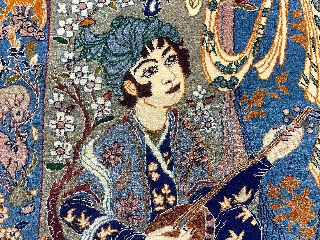 A Persian Isfahan Silk & Wool Pictorial hand woven rug - 2