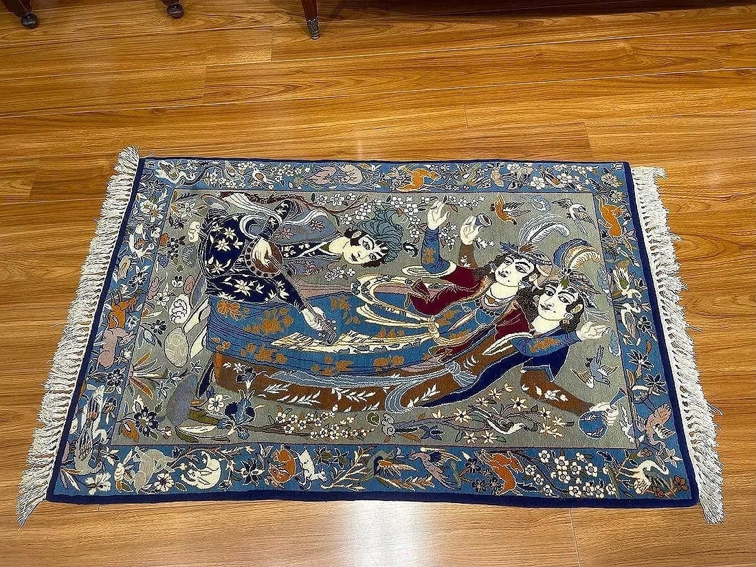 A Persian Isfahan Silk & Wool Pictorial hand woven rug - 9
