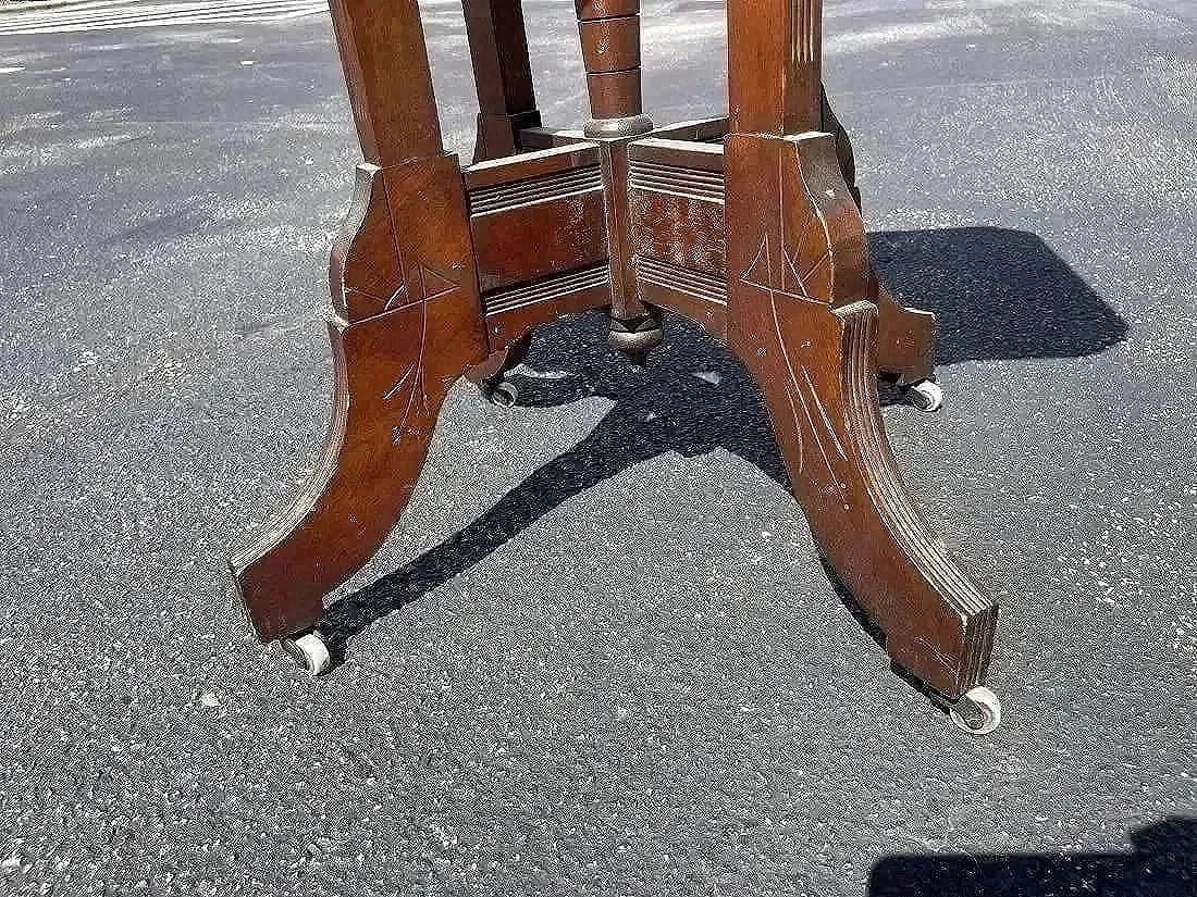 A Victorian Walnut Table with Marble Top - 4
