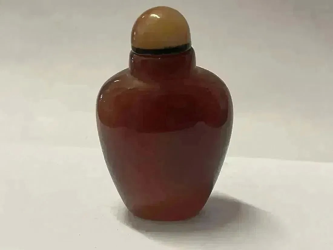 A Chinese snuff bottle - 2