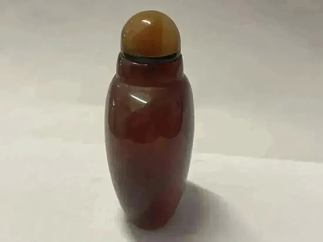 A Chinese snuff bottle - 3