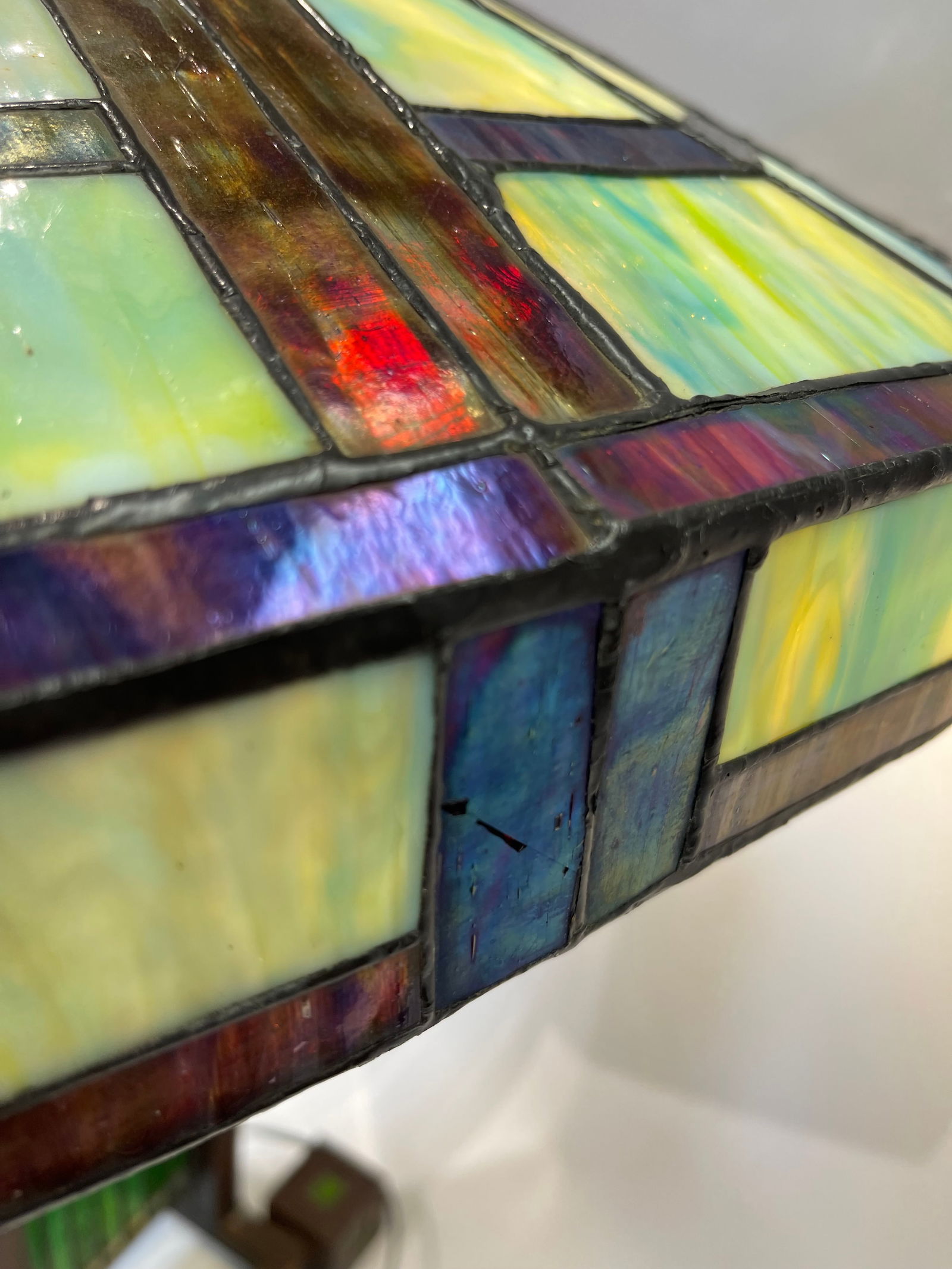 A Frank Lloyd Wright style single column lamp - 13