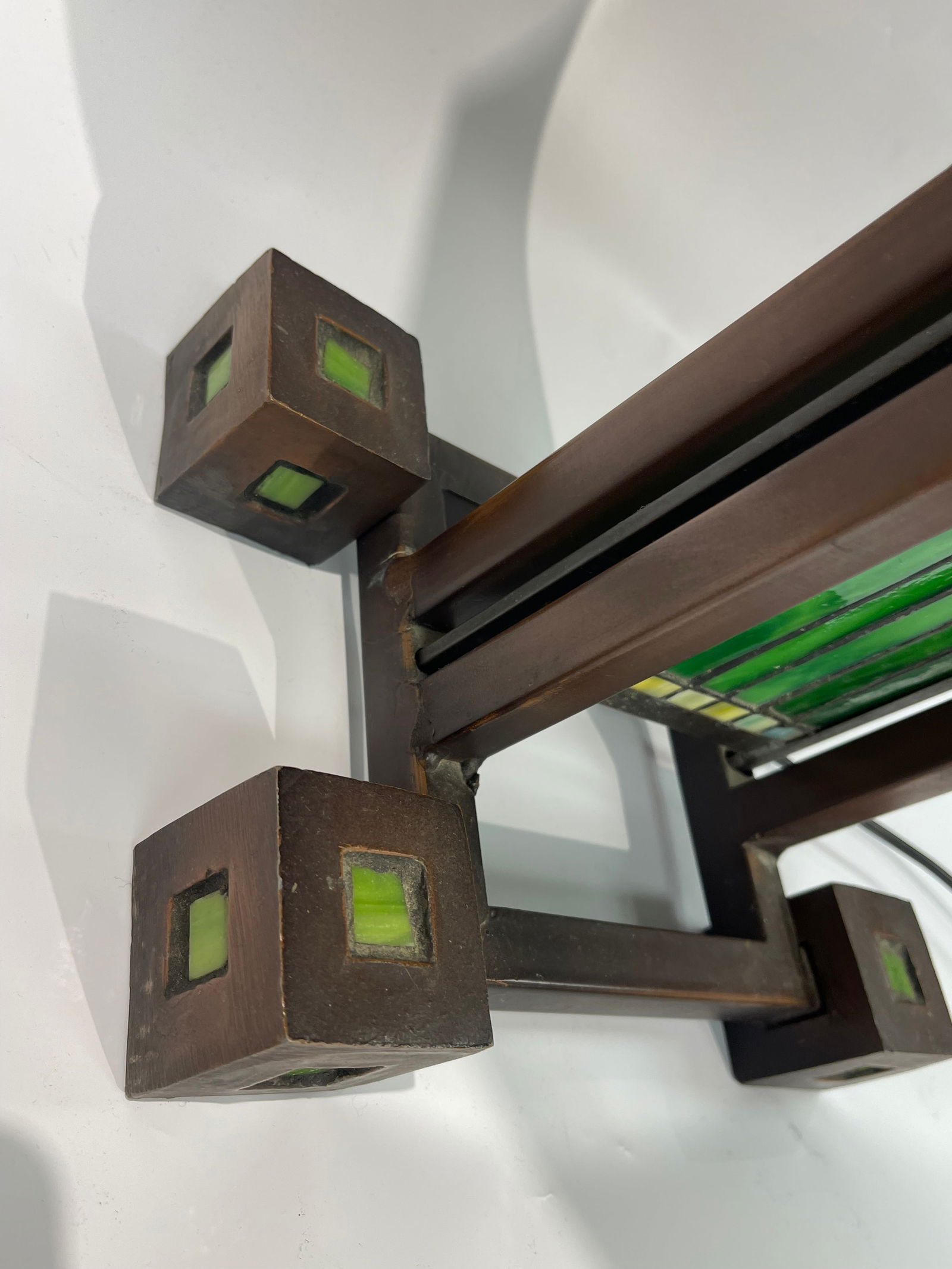 A Frank Lloyd Wright style single column lamp - 16