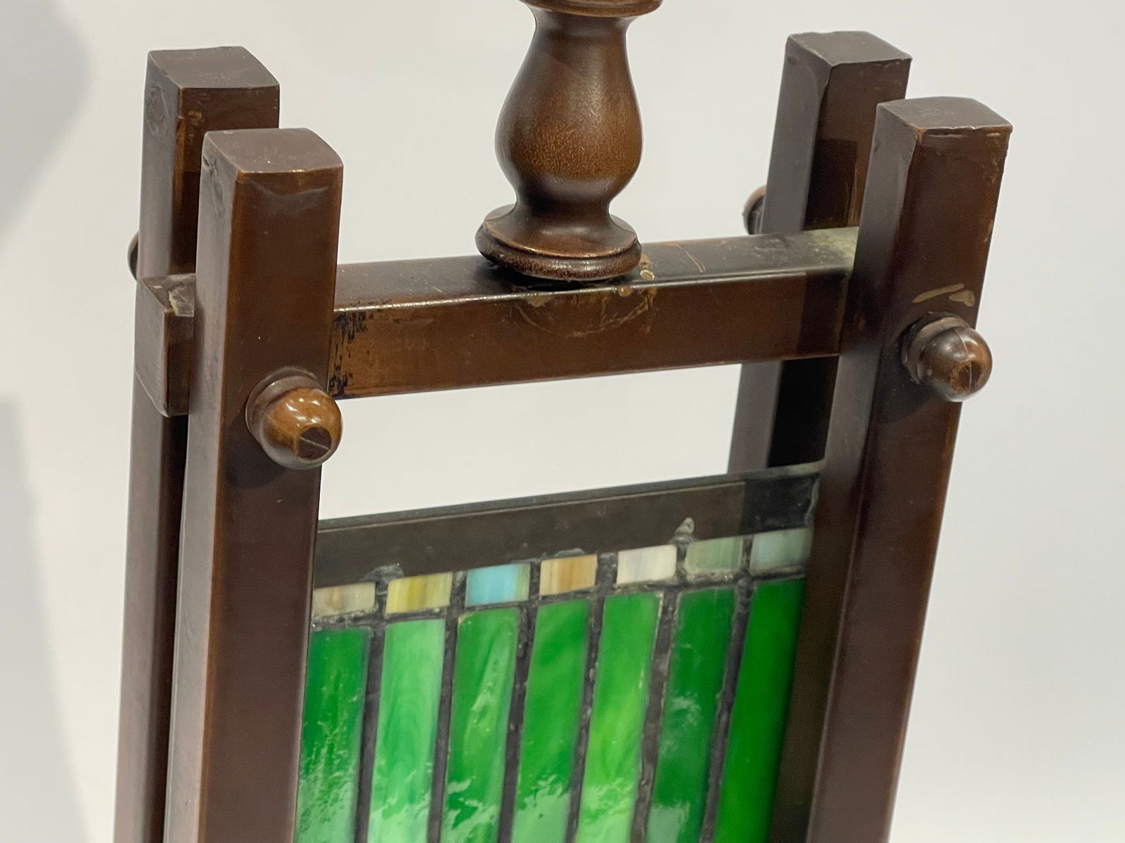 A Frank Lloyd Wright style single column lamp - 20