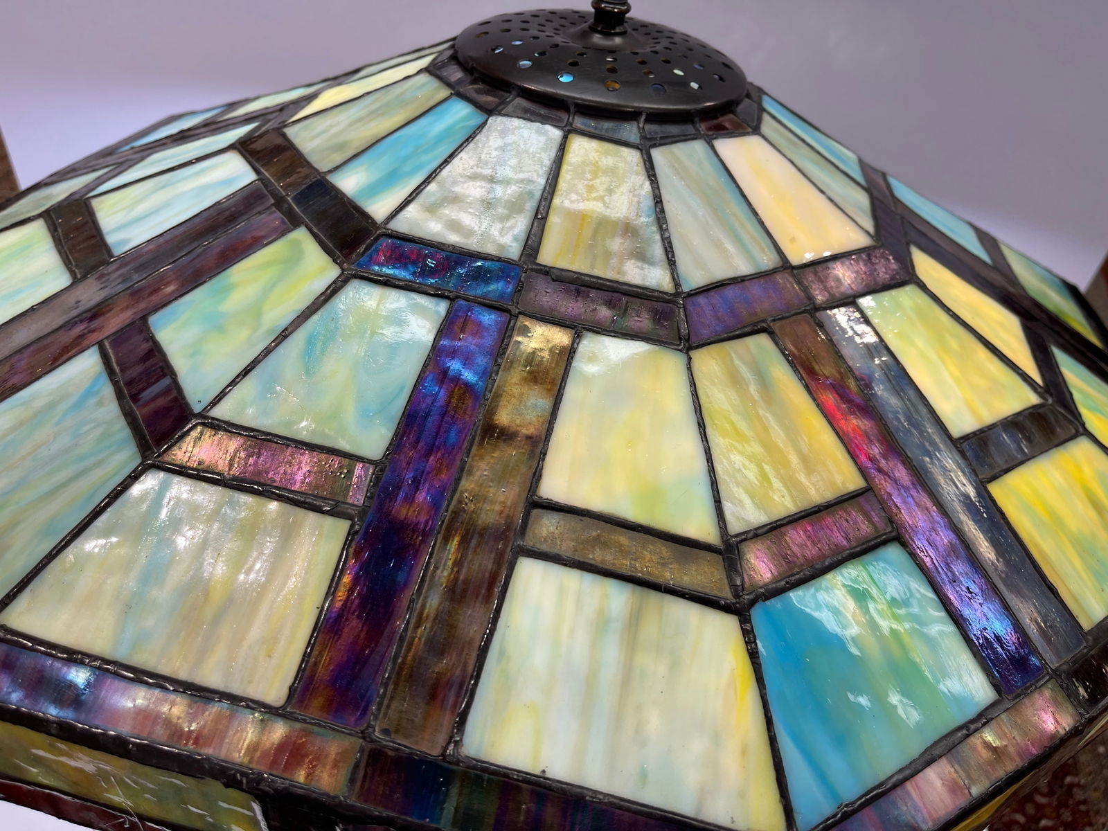 A Frank Lloyd Wright style single column lamp - 4