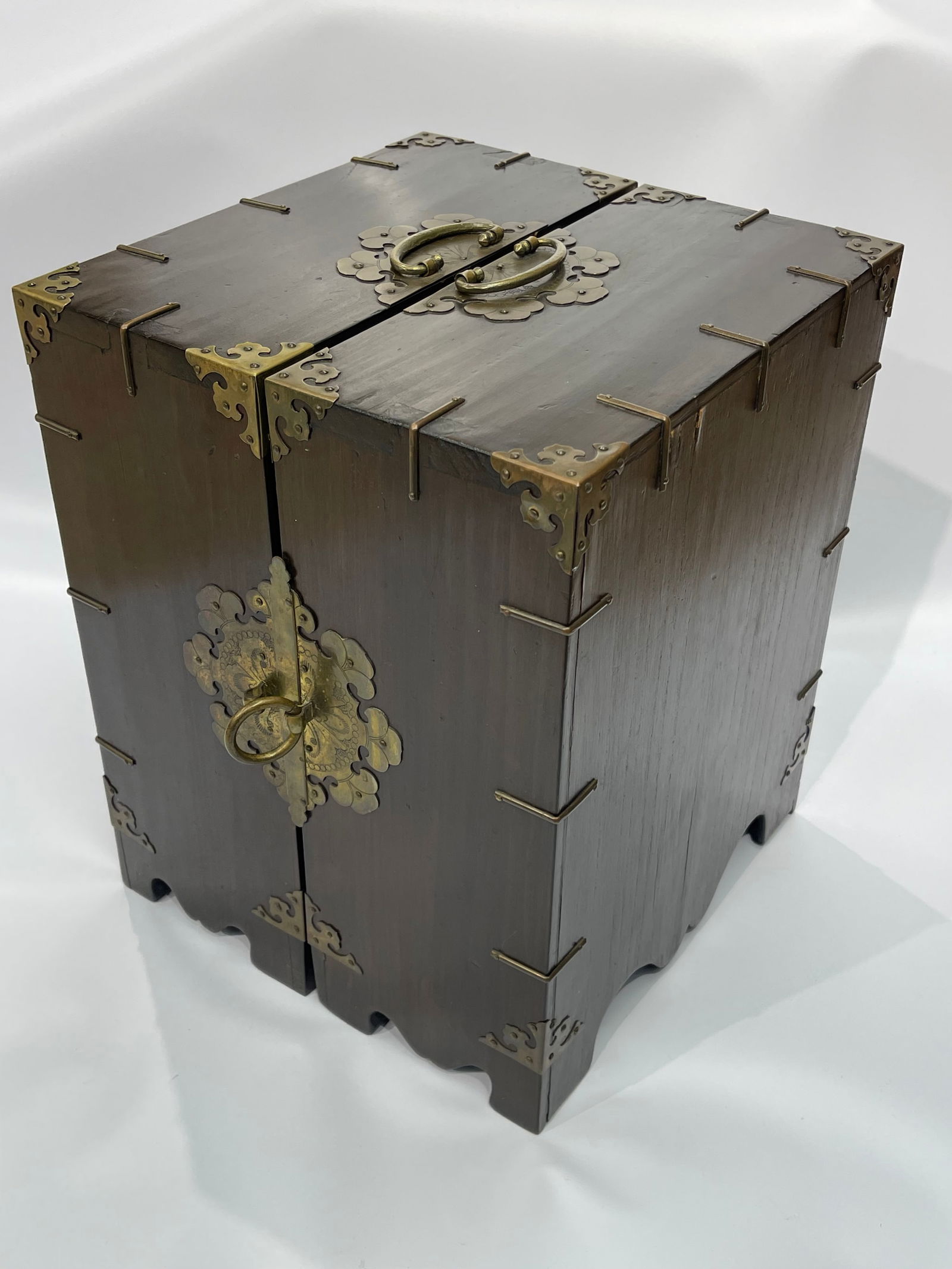 Asian Apothecary medicine cabinet with multi drawers - 4