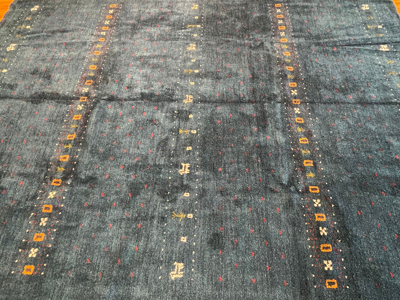 Indian contemporary Gabbeh design wool handwoven rug: Indian contemporary Gabbeh design wool handwoven rug measuring 9 feet wide by 12 feet 2 inches long.