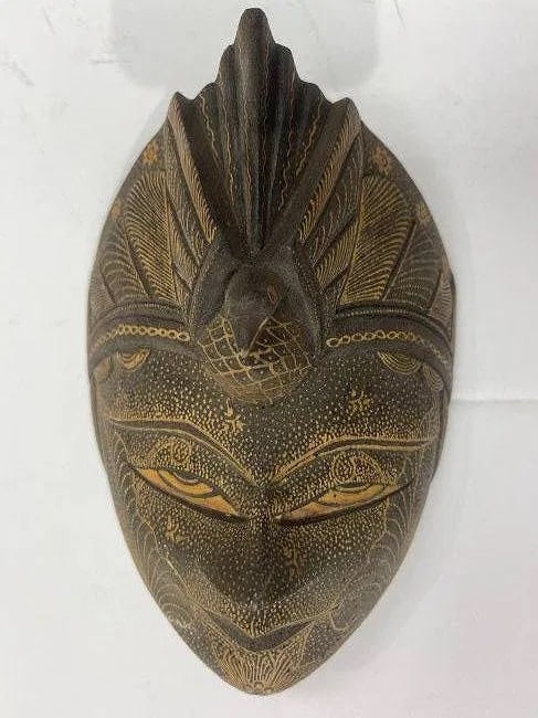A hand carved Java Batik wooden mask - 9