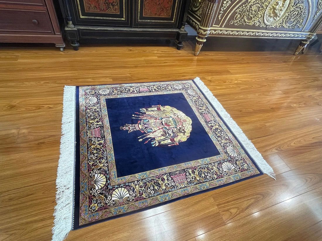 A small square silk rug - 6