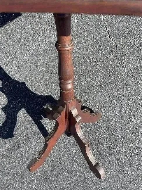 Antique lamp table - 8