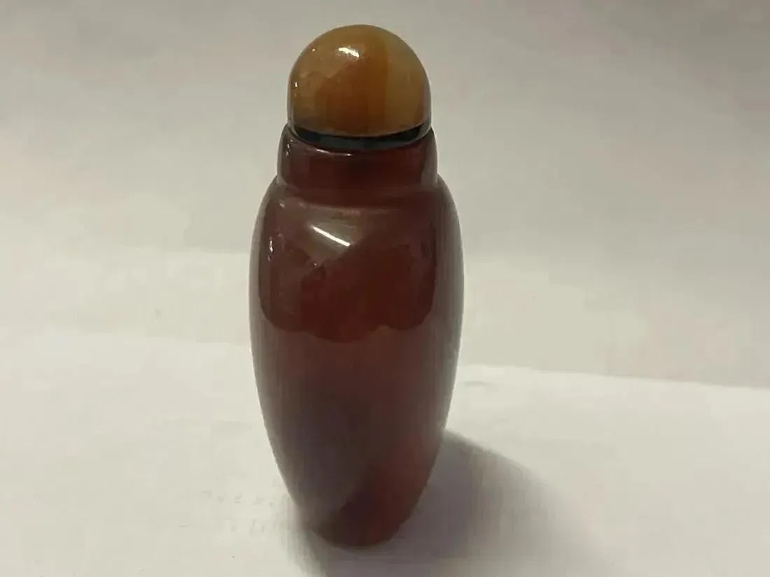 A Chinese snuff bottle - 3