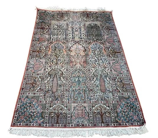 Indian Kashmiri silk rug 4 feet wide by 6 feet long (1 of 13)