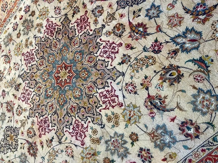 A Persian Tabriz rug - 12