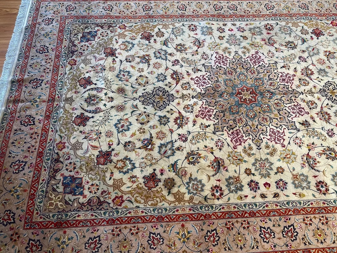 A Persian Tabriz rug - 6