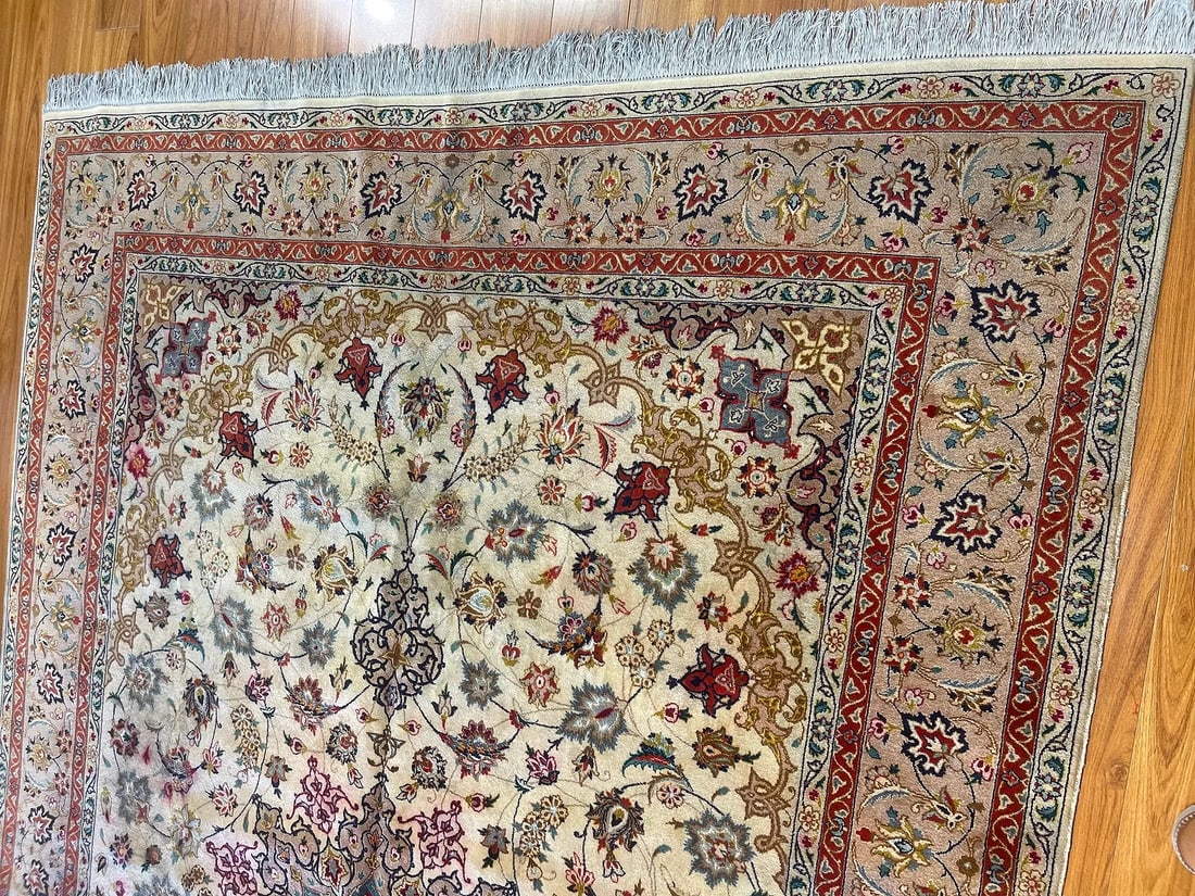 A Persian Tabriz rug - 7
