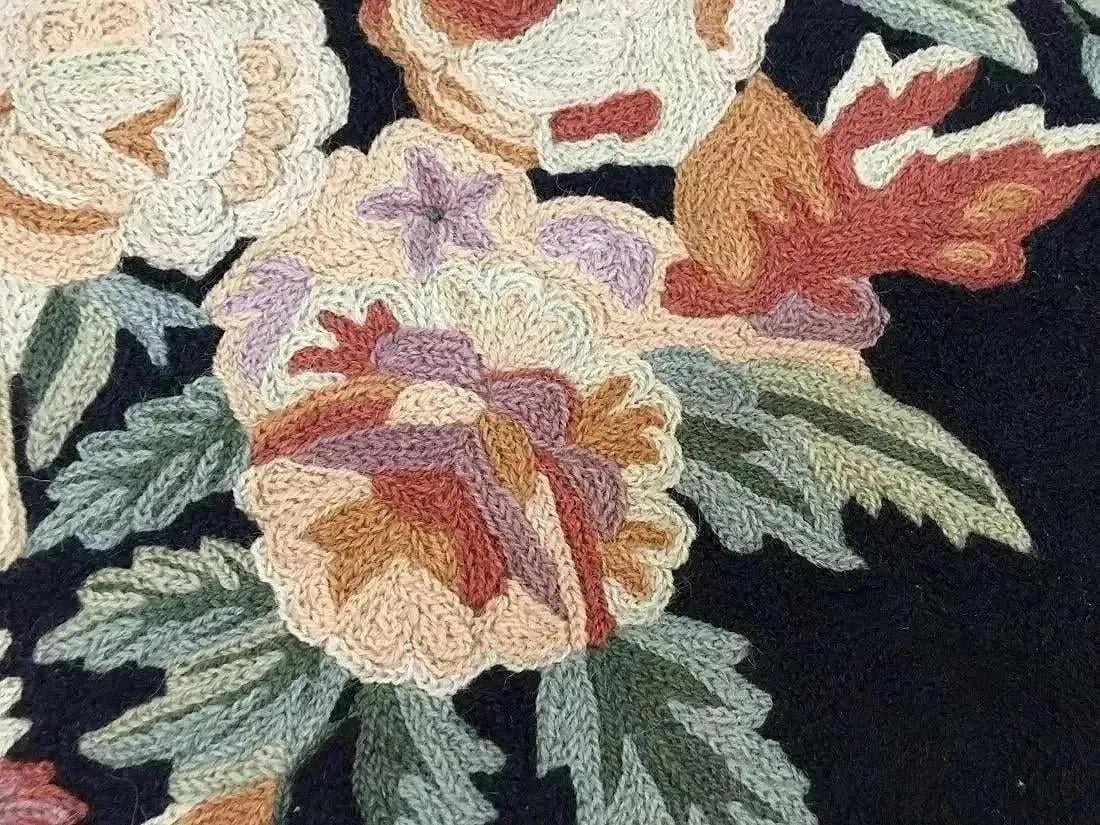 An old Chainstich rectangular tapestry rug - 7