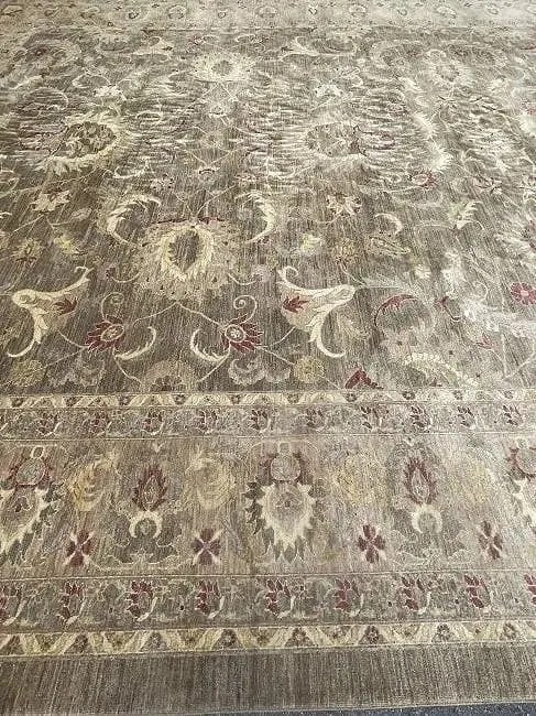 A Massive Hand woven Pakistan Sultanabad wool rug 17.2 by 26.6 feet palace size hand knotted carpet: A Massive oversize Hand woven Pakistan Sultanabad wool rug.A palace size hand knotted super fine genuine carpet measuring a monumental 17 feet 2 inches wide by 26 feet 6 inches long. Original owner ha
