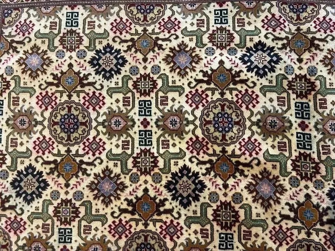 A Persian Tabriz rug - 3