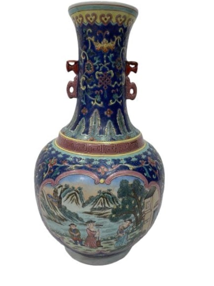 A Chinese Famille Rose porcelain vase (1 of 20)