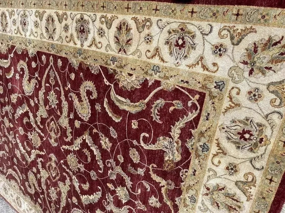 A handwoven room size oriental rug - 5