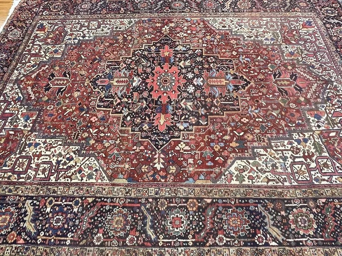 Antique Persian Heriz handwoven rug - 3
